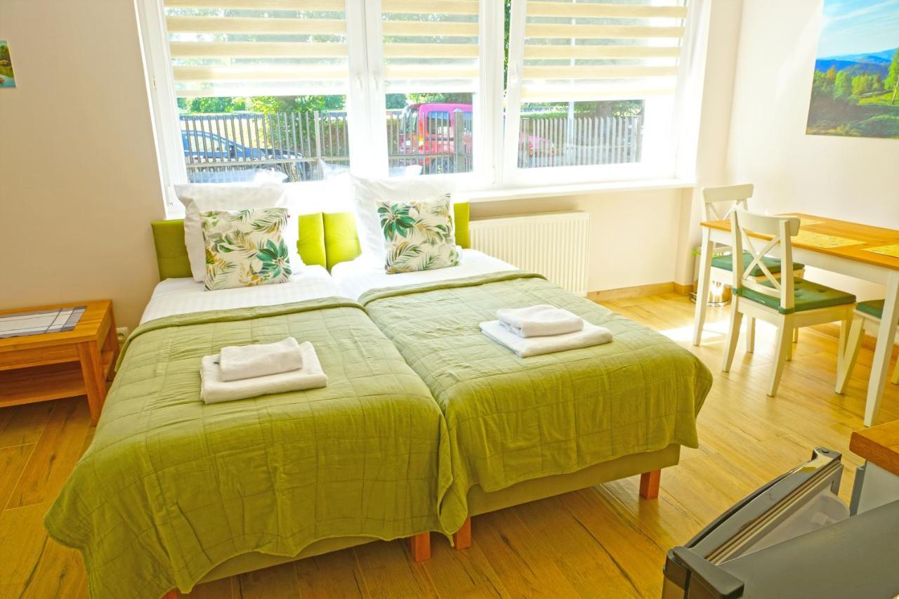 Nad Stawem Apartment อุสทรอน ภายนอก รูปภาพ