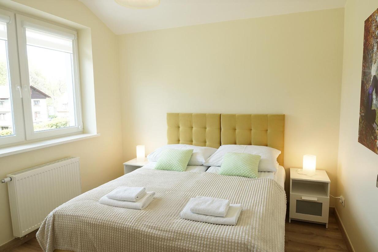 Nad Stawem Apartment อุสทรอน ภายนอก รูปภาพ