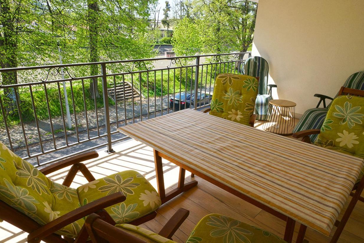Nad Stawem Apartment อุสทรอน ภายนอก รูปภาพ