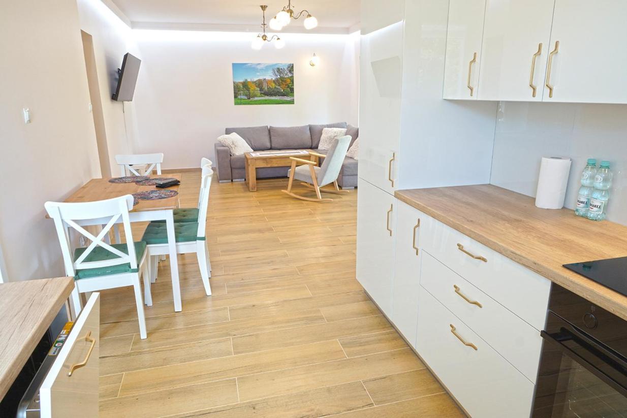 Nad Stawem Apartment อุสทรอน ภายนอก รูปภาพ