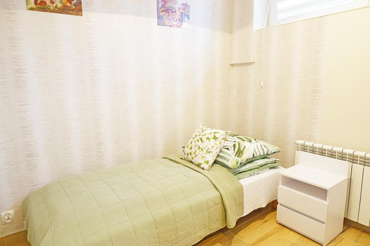 Nad Stawem Apartment อุสทรอน ห้อง รูปภาพ