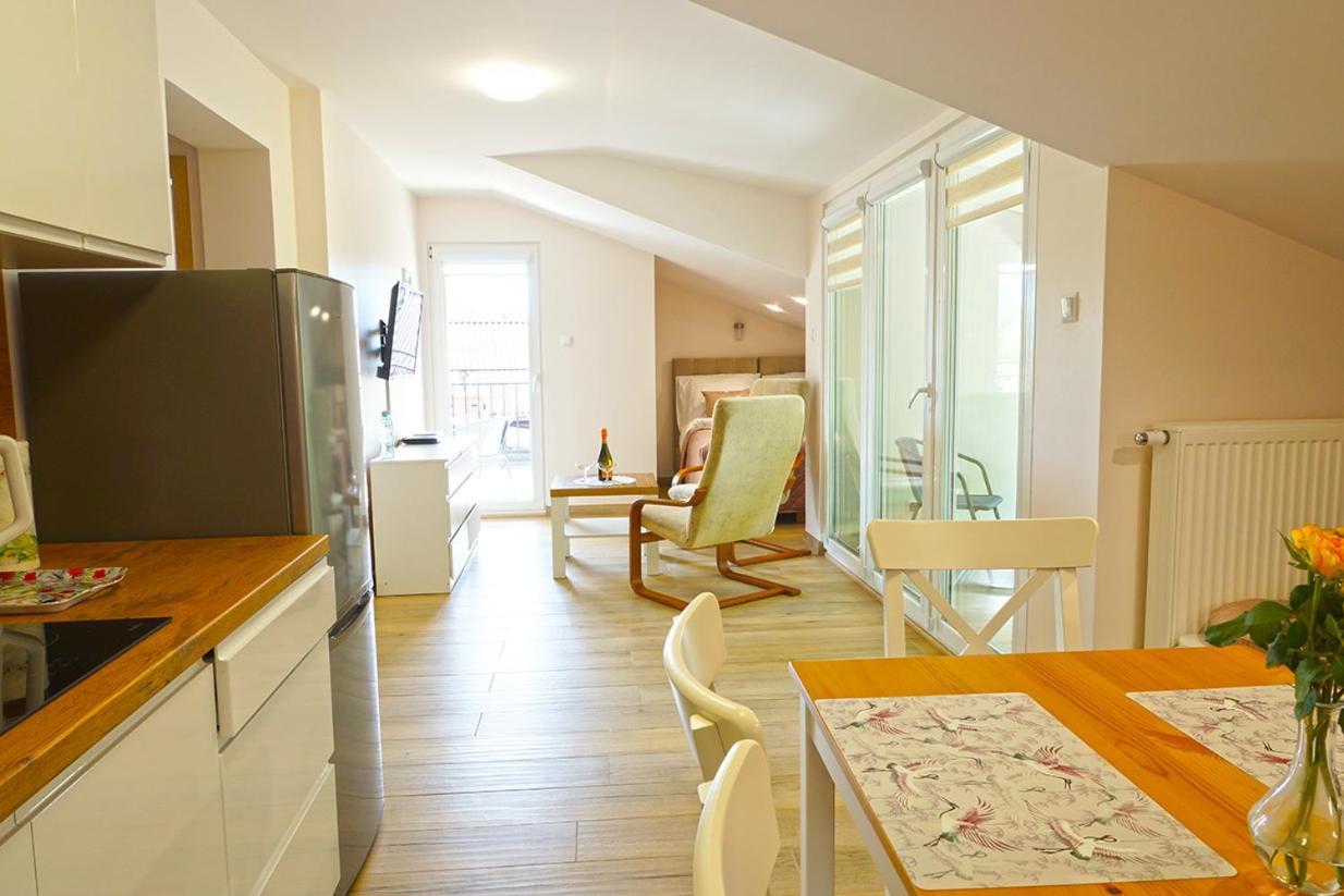 Nad Stawem Apartment อุสทรอน ห้อง รูปภาพ